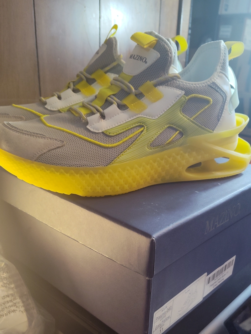MAZINO Men's Lightweight Yellow & Gray Athletic Sneakers